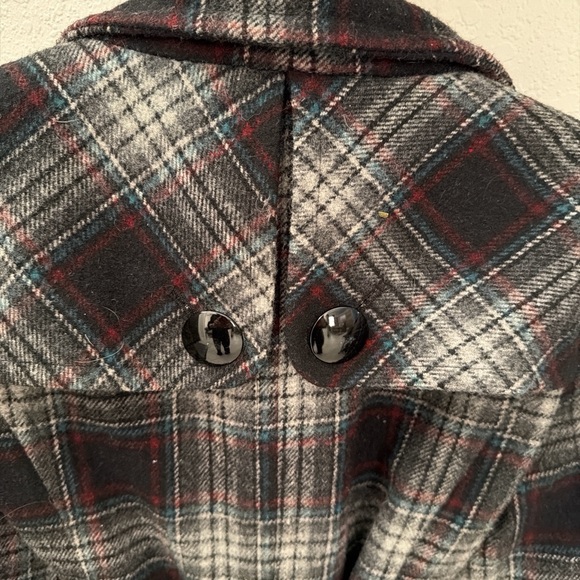 Jones New York Black, white,red green and Gray Plaid Wool Blend Coat Size Large - Picture 5 of 6
